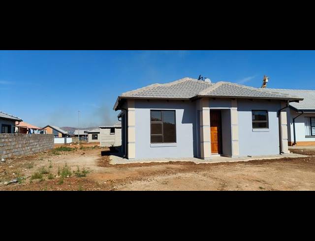 3 BEDROOM HOUSE FOR SALE IN LENASIA SOUTH